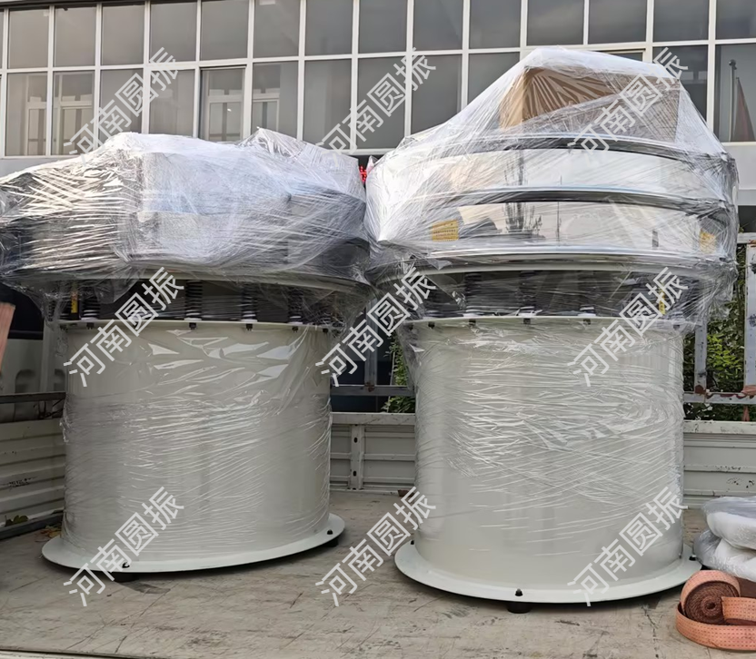 湖北省2臺(tái)1200超聲波振動(dòng)篩-發(fā)貨